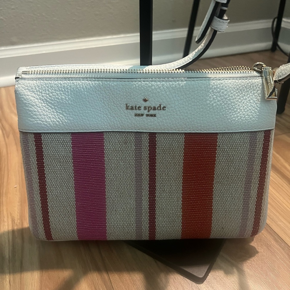 Kate Spade White and Pink Crossbody Bag with Modern Design